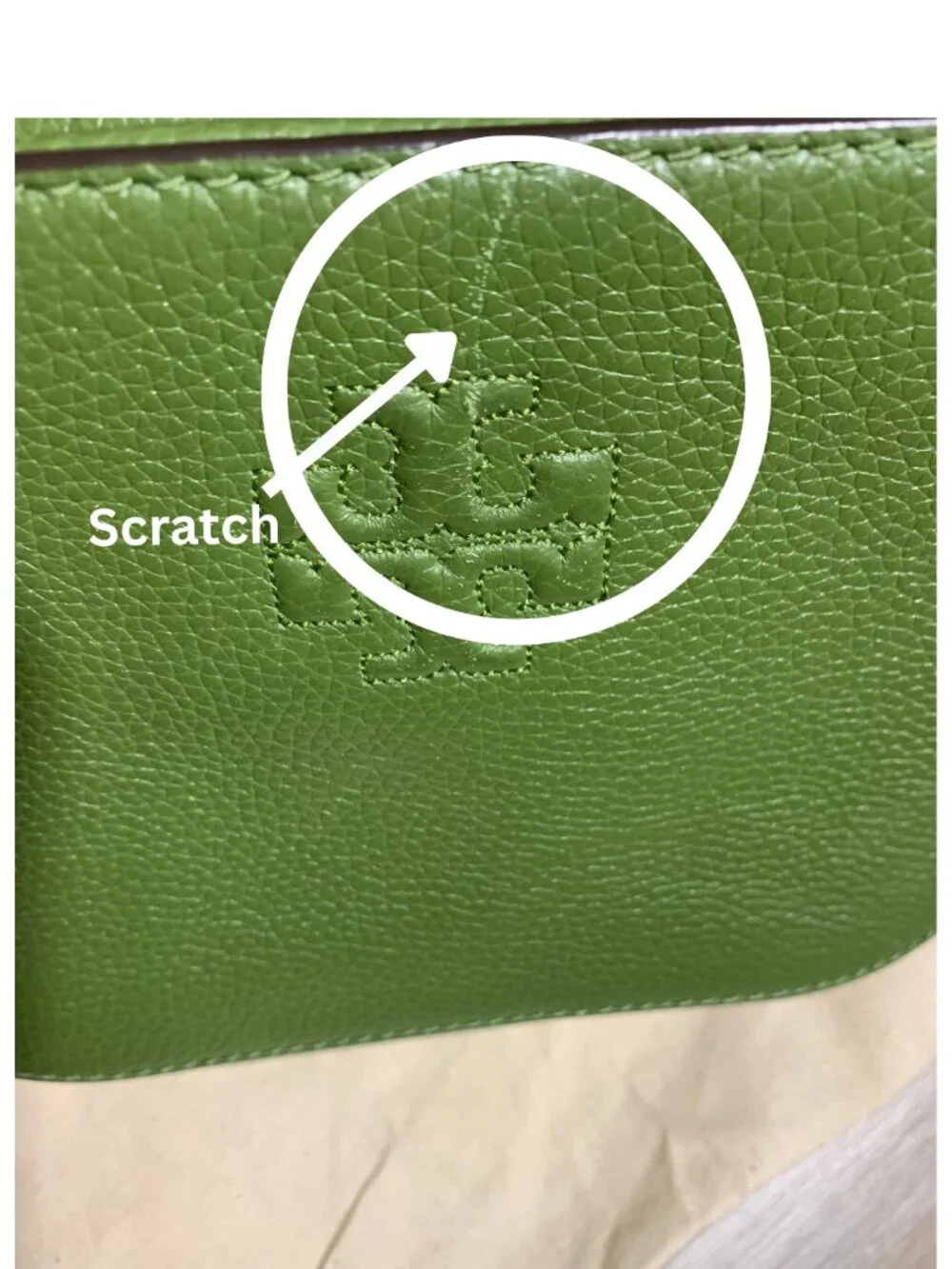 Tory Burch Thea Camera Bag in Pebbled Leather - Green - Pre-Loved